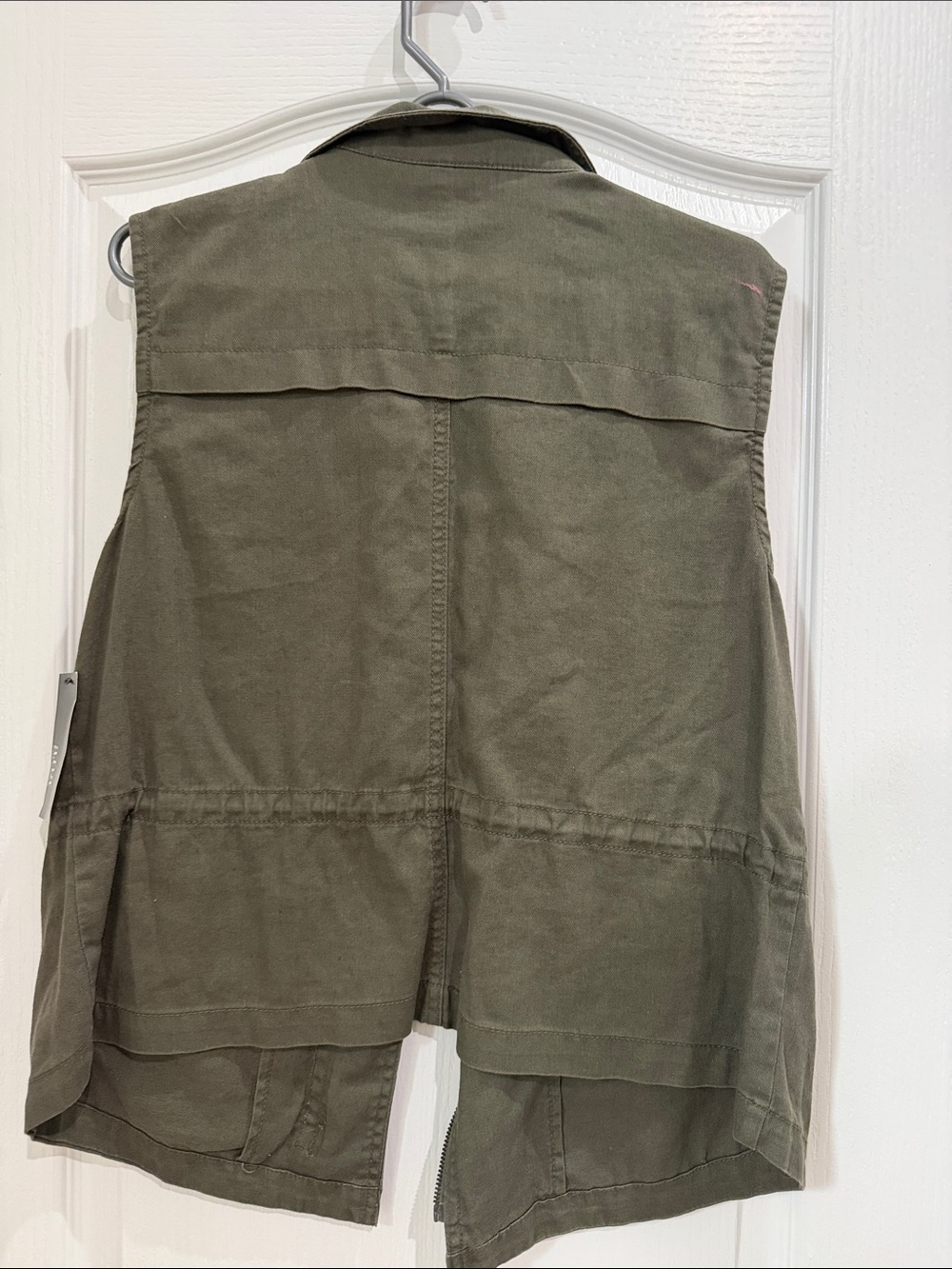 a.n.a army green  Utility Vest with Multiple Pockets NWT - Picture 3 of 5